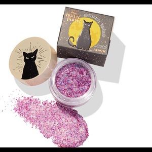 Colourpop Hocus Pocus amok, amok!
glitter gel